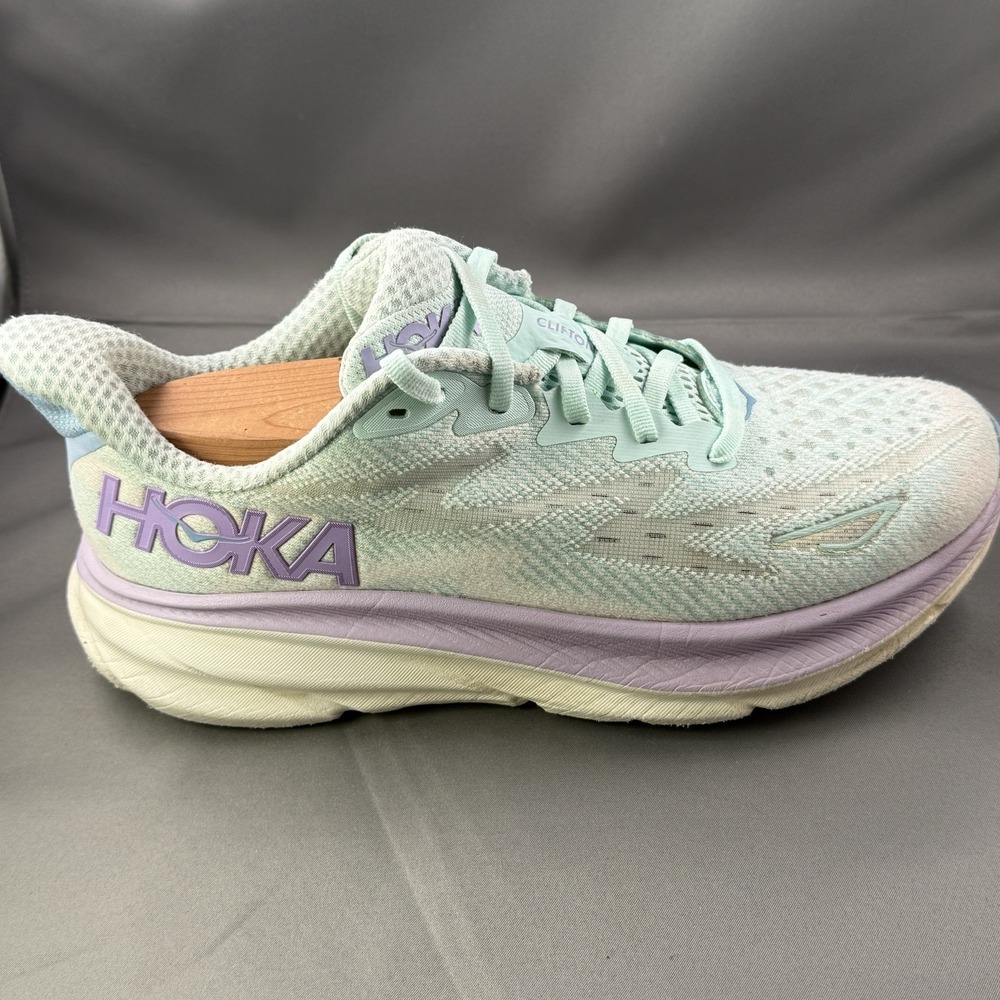 Hoka One‎ One Clifton 9 Women's Running Shoes Aquarelle Lilac Mist 7.5B